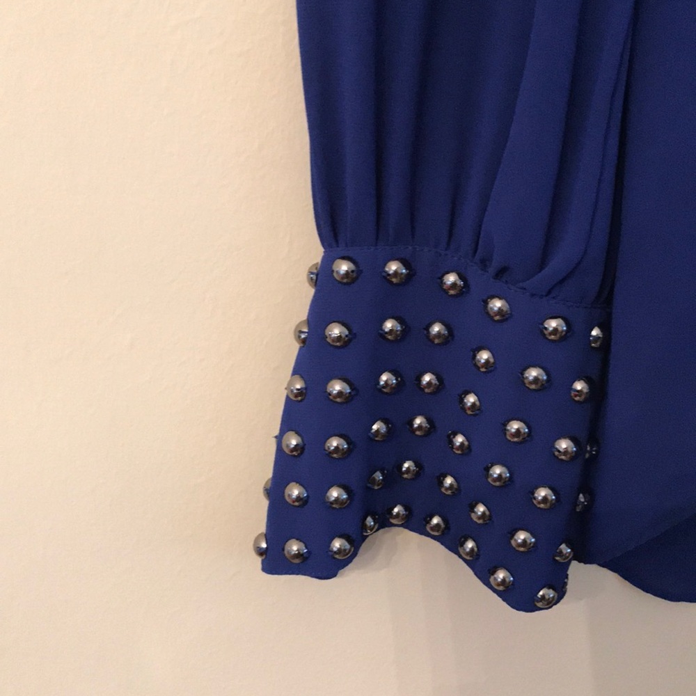 Double Zero Blouse - Picture 2 of 6